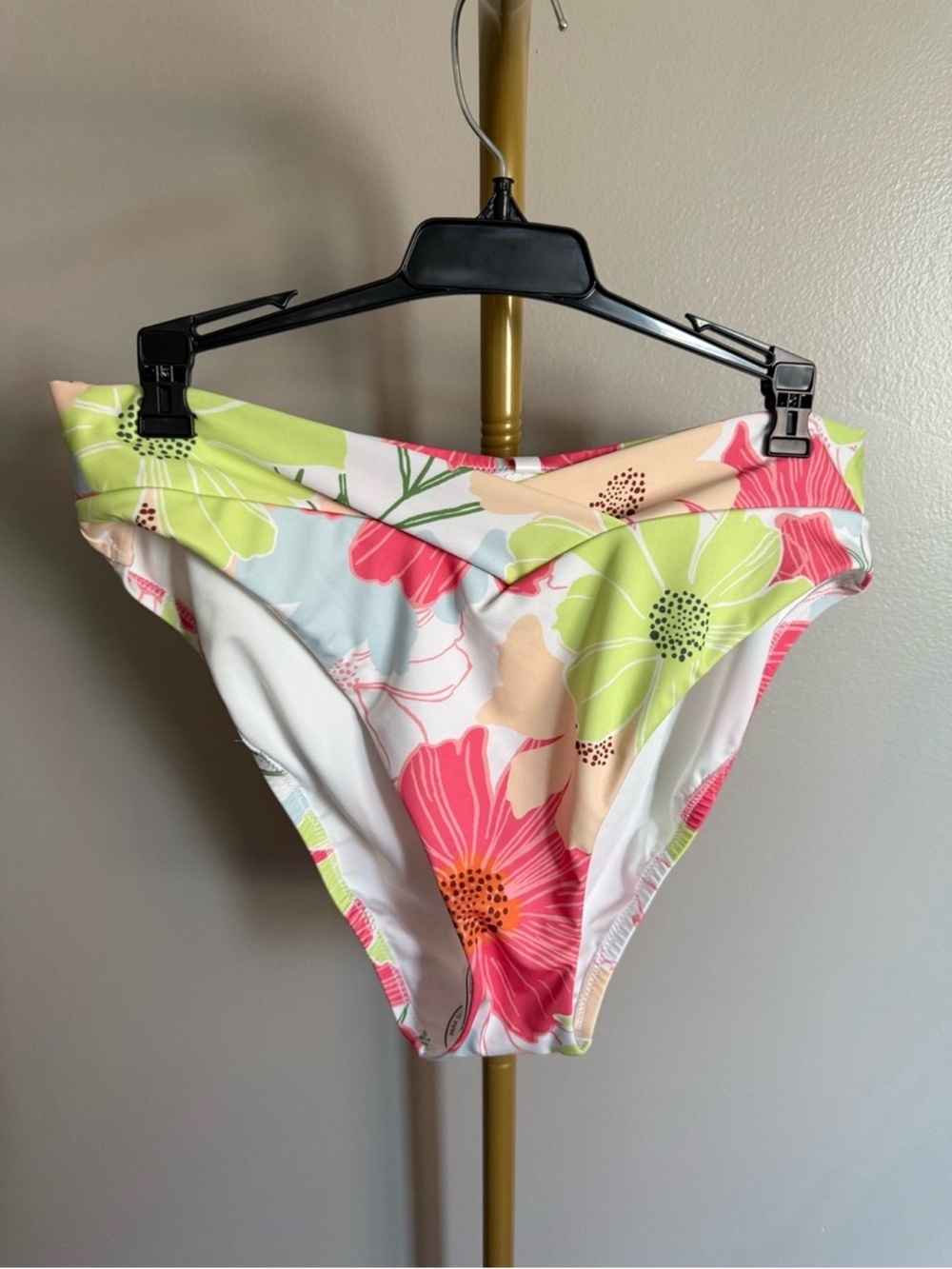 NWT Sanctuary Floral Bikini Bottom – Size XL